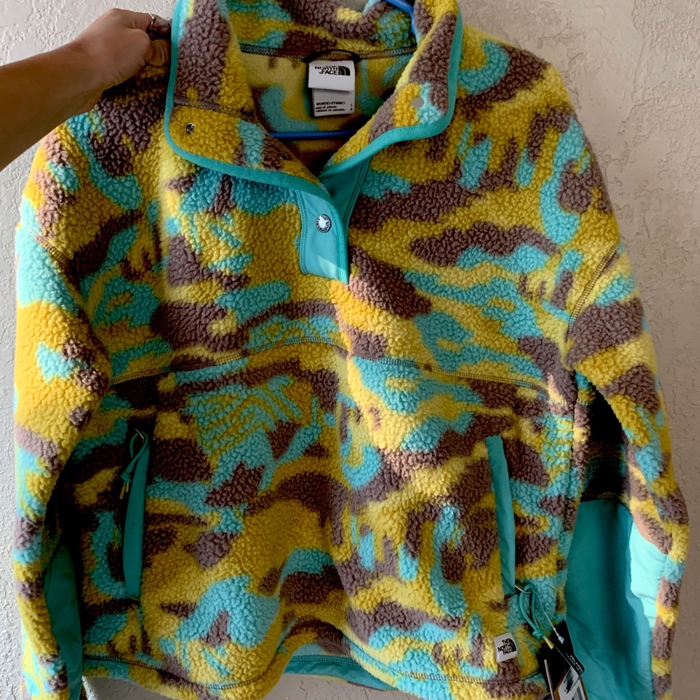 Cozy north face Sherpa!!!